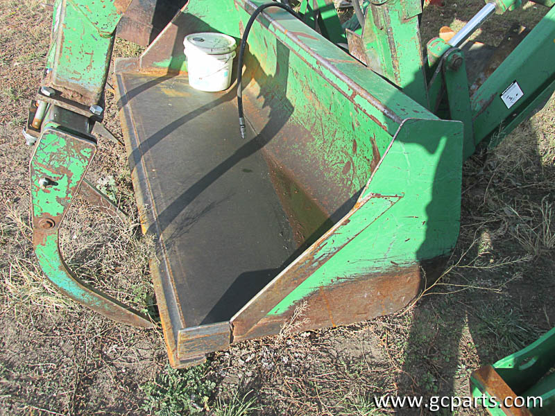 740 LOADER 7FT W/ GRAPPLE